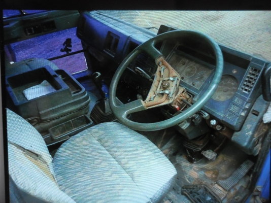 ขายรถถบรรทกดั้ม 6 ล้อ ISUZU ROCKY175 เครื่องดีคัสซีสวยทะเบียนเต็ม