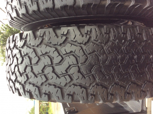 ขายยาง BF Goodrich Allterrain 265-75-16 สวยๆถูกๆครับ