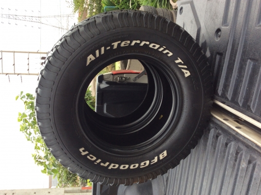 ขายยาง BF Goodrich Allterrain 265-75-16 สวยๆถูกๆครับ