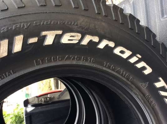 ขายยาง BF Goodrich Allterrain 265-75-16 สวยๆถูกๆครับ