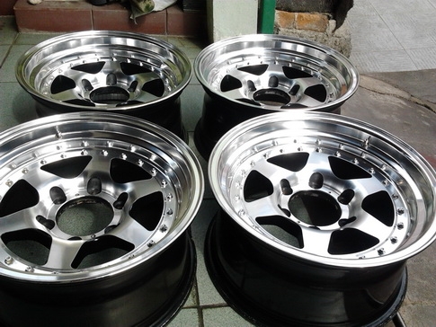 Max ออฟโรด 6รู ขอบ16 กว้าง8 ออฟ-5 สวยๆ 1ชุด