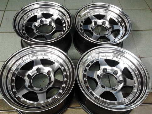 Max ออฟโรด 6รู ขอบ16 กว้าง8 ออฟ-5 สวยๆ 1ชุด