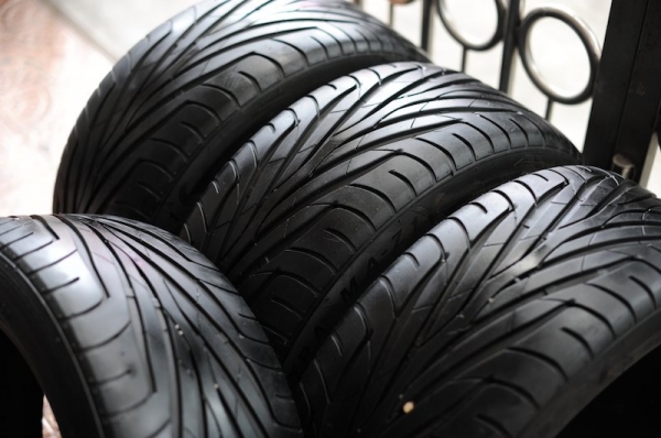 ยาง 215-50-17 Maxxis 4 เส้น