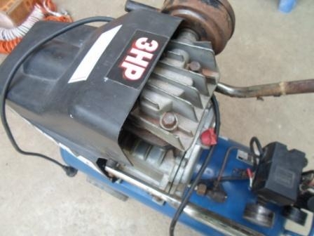 ปั๊มโรตารี พูมา สภาพสวย เหมือนใหม่ 3 แรง ถังจุ 30 ลิตร พร้อมใช้ไฟบ้าน 4,000