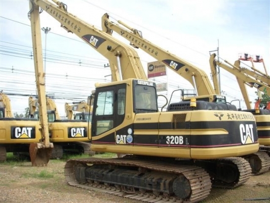 ขายด่วนรถขุดบูมยาวพิเศษ 18 เมตร นำเข้าจากญี่ปุ่น,CAT320BL(LR)