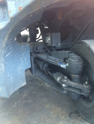 Toyota 8fg20 ขนาด 2.0 ตัน เสายกสูง 4.5 เมตร + อุปกรณ์ hinged fork 086-7809400 Toyota 8fg20 ขนาด 2.0 ตัน เสายกสูง 4.5 เมตร + อุปกรณ์ hinged fork 086-7809400