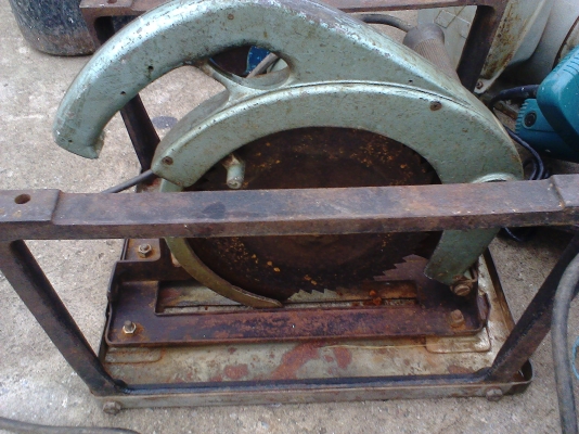 เลื่อย  9  นิ้วมากีตาพร้อมฐาน