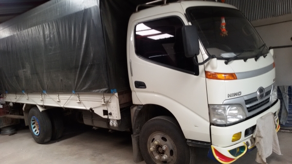 ขาย รถ 6 ล้อ กลาง