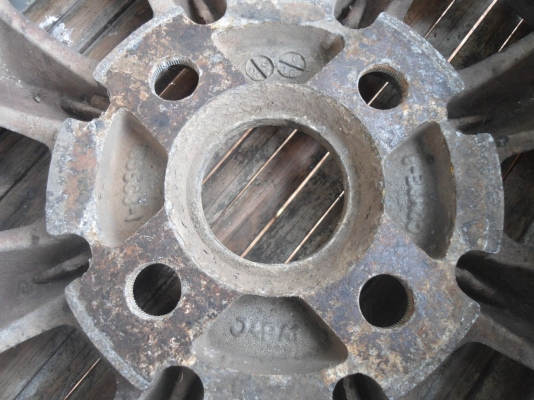 ขายต่อครับ ขาย ล้อกล้วย Enkai ขอบ 13 4 รู 114.3 กว้าง 5.5 แท้ ขายต่อครับ ขาย ล้อกล้วย Enkai ขอบ 13 4 รู 114.3 กว้าง 5.5 แท้