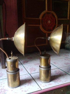 ตะเกียงแก๊สทองเหลืองญี่ปุ่นเก่าเก็บ