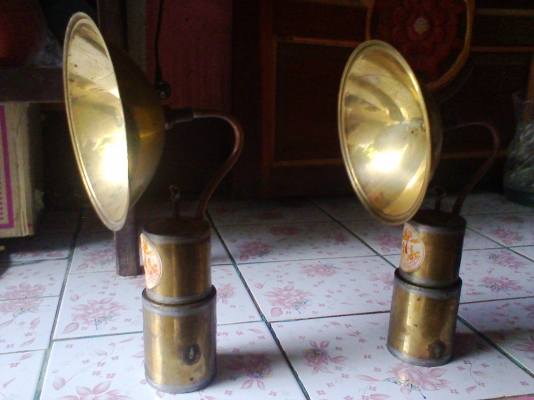 ตะเกียงแก๊สทองเหลืองญี่ปุ่นเก่าเก็บ