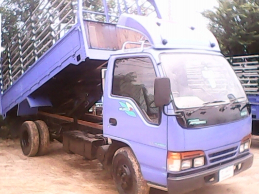 รถหกล้อ ISUZU  110  ดั๊มเกษตร ภายในครบ  แอร์เย็น เครื่องดี  ครัชชีดี   พร้อมใช้งาน