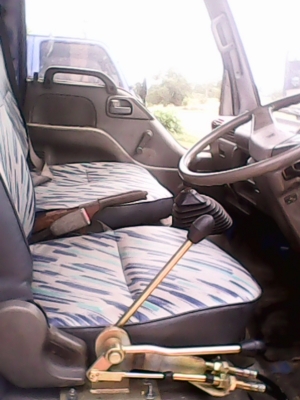 รถหกล้อ ISUZU  110  ดั๊มเกษตร ภายในครบ  แอร์เย็น เครื่องดี  ครัชชีดี   พร้อมใช้งาน