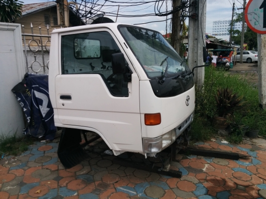 ขายหัวเก๋งโตโยต้าไดน่า เก่าญี่ปุ่นทำใหม่