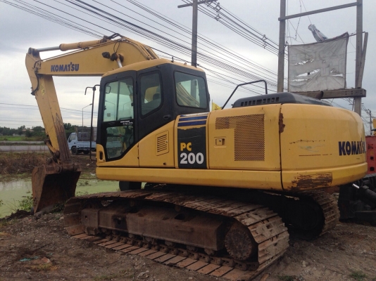 ขายรถแมคโครPC200-7สภาพพร้อมใช้ครับ สนใจติดต่อ บอย 085-156-2314 081-3712233