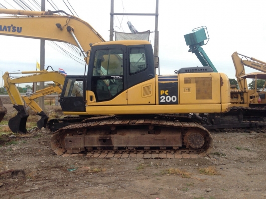 ขายรถแมคโครPC200-7สภาพพร้อมใช้ครับ สนใจติดต่อ บอย 085-156-2314 081-3712233 ขายรถแมคโครPC200-7สภาพพร้อมใช้ครับ สนใจติดต่อ บอย 085-156-2314 081-3712233