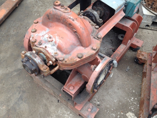 ขายปั้มน้ำ Split case มอเตอร์ 10 HP. 380 V ขนาด เข้า 5 ออก 4 นิ้ว สภาพดี มี 4 ชุดครับ