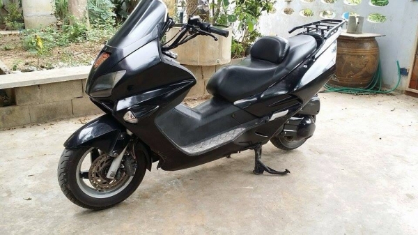 ลูกค้าฝากขาย honda forza 250 cc