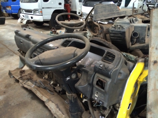 ขายหน้าปัดตัด NPR การ์ตูน มีหม้อลมเบรค , หมัอลมคลัทซ์ , มอเตอร์ปัดน้ำฝน , วงพวงมาลัย