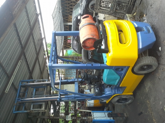 ขาย komatsu รุ่น16 เบนซินติดแก๊สพร้อมใช้งาน ขาย komatsu รุ่น16 เบนซินติดแก๊สพร้อมใช้งาน