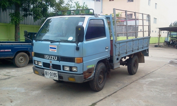 ขายรถ4ล้อกลาง isuzu