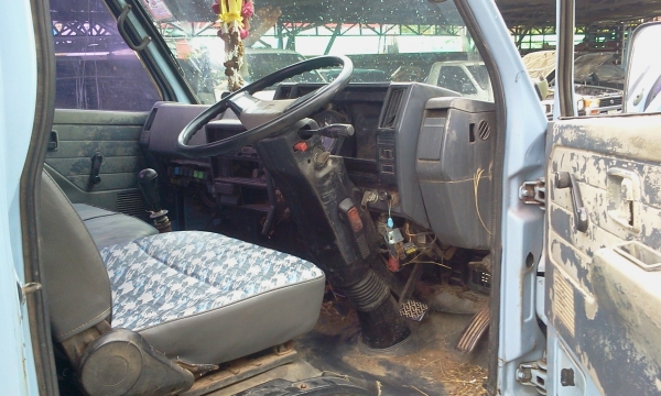 ขายรถ4ล้อกลาง isuzu