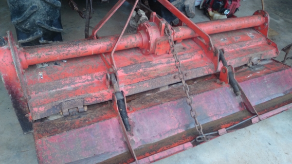 ขายรถไถ คูโบต้า L4508 พร้อมอุปกรณ์ 3 ชิ้น ผานดันและโรตารี่ 1.8 ตราช้าง พร้อมผานพรวนชั่วโมงการทำงาน 1600 ชั่วโมง ขายรถไถ คูโบต้า L4508 พร้อมอุปกรณ์ 3 ชิ้น ผานดันและโรตารี่ 1.8 ตราช้าง พร้อมผานพรวนชั่วโมงการทำงาน 1600 ชั่วโมง