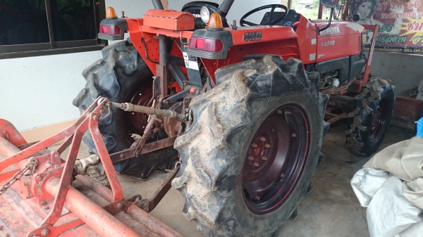ขายรถไถ คูโบต้า L4508 พร้อมอุปกรณ์ 3 ชิ้น ผานดันและโรตารี่ 1.8 ตราช้าง พร้อมผานพรวนชั่วโมงการทำงาน 1600 ชั่วโมง ขายรถไถ คูโบต้า L4508 พร้อมอุปกรณ์ 3 ชิ้น ผานดันและโรตารี่ 1.8 ตราช้าง พร้อมผานพรวนชั่วโมงการทำงาน 1600 ชั่วโมง