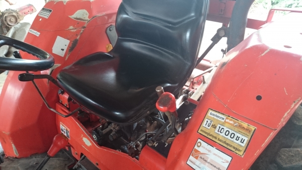 ขายรถไถ คูโบต้า L4508 พร้อมอุปกรณ์ 3 ชิ้น ผานดันและโรตารี่ 1.8 ตราช้าง พร้อมผานพรวนชั่วโมงการทำงาน 1600 ชั่วโมง ขายรถไถ คูโบต้า L4508 พร้อมอุปกรณ์ 3 ชิ้น ผานดันและโรตารี่ 1.8 ตราช้าง พร้อมผานพรวนชั่วโมงการทำงาน 1600 ชั่วโมง