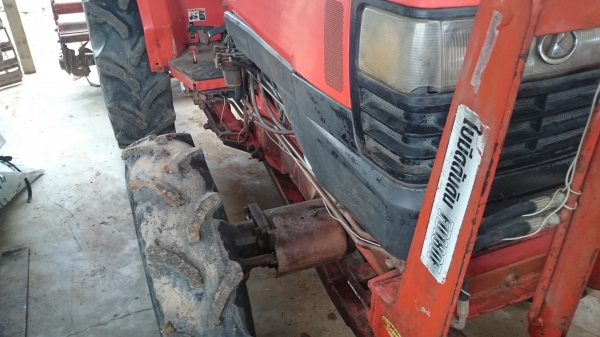 ขายรถไถ คูโบต้า L4508 พร้อมอุปกรณ์ 3 ชิ้น ผานดันและโรตารี่ 1.8 ตราช้าง พร้อมผานพรวนชั่วโมงการทำงาน 1600 ชั่วโมง ขายรถไถ คูโบต้า L4508 พร้อมอุปกรณ์ 3 ชิ้น ผานดันและโรตารี่ 1.8 ตราช้าง พร้อมผานพรวนชั่วโมงการทำงาน 1600 ชั่วโมง