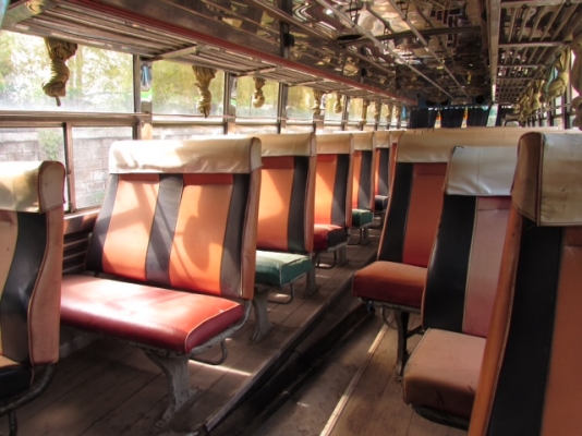 ขายรถบัสพัดลม เครื่อง NISSAN PET-6 เทอร์โบ เอกสารพร้อมโอน