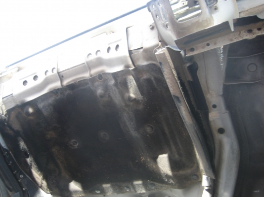 อีชูชุ NMR 130 แรง    ราคา  880,000  บาท  รถปี 53