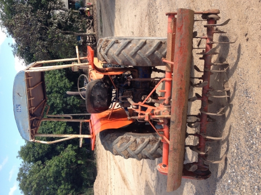 ขายรถไถคูโบต้า28แรงพร้อมโรตารี่ตัวปั่นสภาพสมบูรณ์