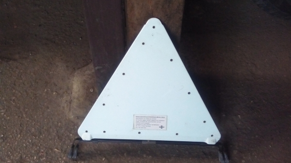 ป้ายสะท้อนแสงรถ BenZ สภาพสวย