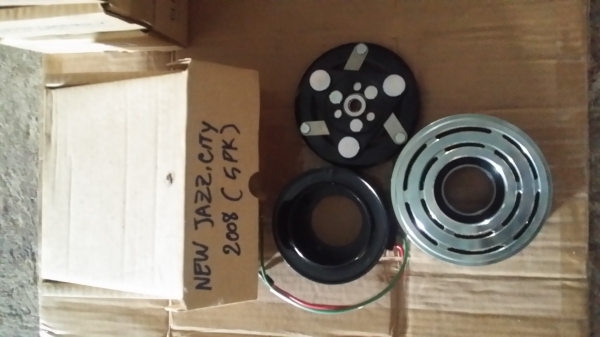 ขายชุด หน้าครัช คอมแอร์ คอยแม่เหล็ก มูเล่ ครบชุด  หลายรุ่นคับ (ใหม่นำเข้าคับ)