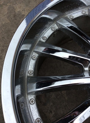 ขายล้อVALENZA ขอบ20 โครเมี่ยม  6รู139 กว้าง9 ออฟ20 ทั้ง4วง สวยๆ ถูกๆ 13500.- ครับ