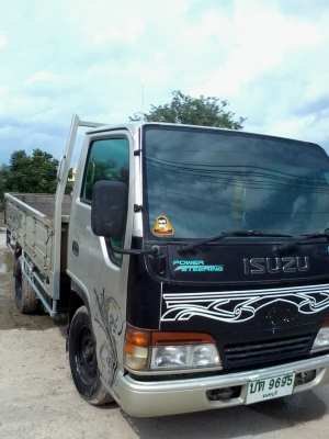 ขาย6ล้อเล็ก สภาพพร้อมใช้งานแอร์เย็น พวงมะลัยเพเวอร์ เครื่องดี คลัสซี่สวย ยางดี6เส้น