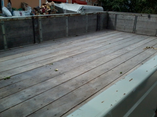 ขาย6ล้อเล็ก สภาพพร้อมใช้งานแอร์เย็น พวงมะลัยเพเวอร์ เครื่องดี คลัสซี่สวย ยางดี6เส้น