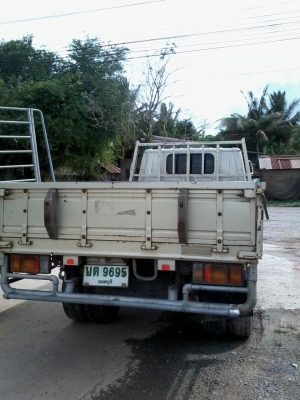 ขาย6ล้อเล็ก สภาพพร้อมใช้งานแอร์เย็น พวงมะลัยเพเวอร์ เครื่องดี คลัสซี่สวย ยางดี6เส้น