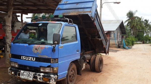 ขายดาวน์ อีซูซุดัมพ์ NKR110 สภาพพร้อมใช้งาน ขายดาวน์150,000 พ.เพาเวอร์ ทะเบียนเต็ม ใช้งานวิ่งดินตลอด