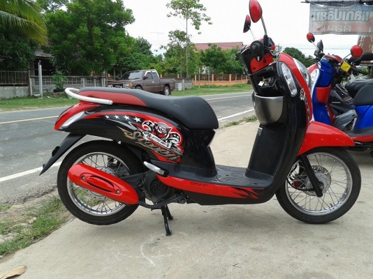 สกู๊ปปี้ไอ สวยเดิมเหมือนได้ซื้อใหม่  32500 บาท