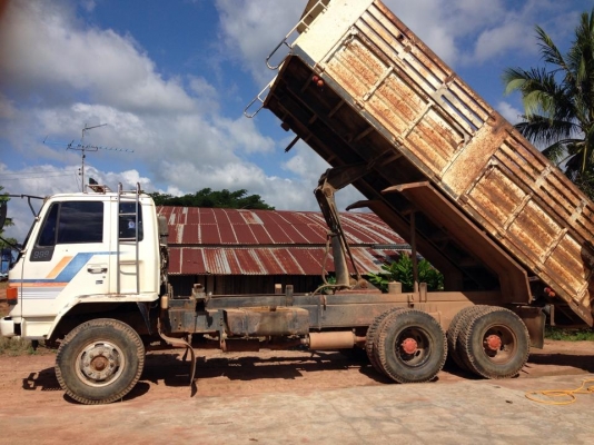 10ล้อดั้ม ISUZU 210  ต่อรองใด้ ราคา  1,100,000