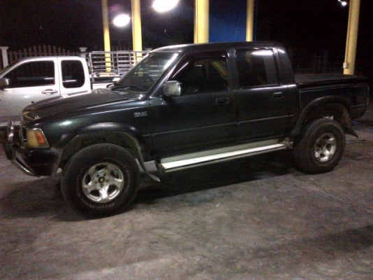 TOYOTA LN85 4 ประตู TOYOTA LN85 4 ประตู