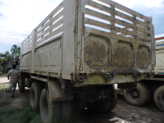 ขายรถบรรทุก 10 ลัอดั้ม MITSU FUSO TURBO TF 2XXX ก่วาสวยๆทะเบียนเต็ม