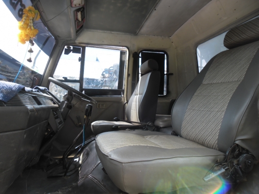 ขายรถบรรทุก 10 ลัอดั้ม MITSU FUSO TURBO TF 2XXX ก่วาสวยๆทะเบียนเต็ม