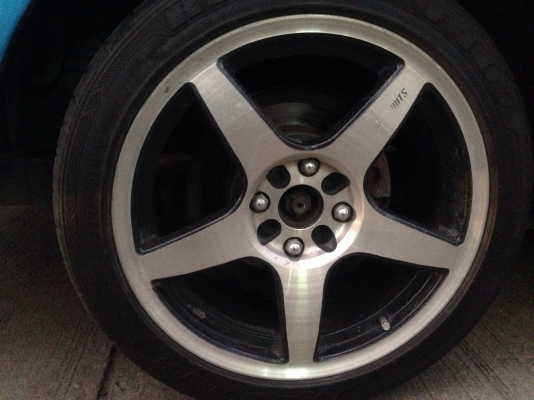 ขายแม็ก17 4/100,114 ถูกๆ