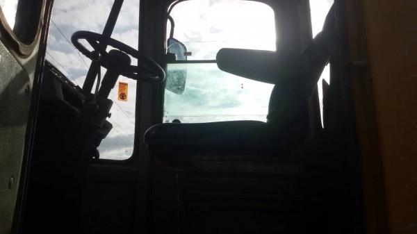 ขายรถตัก SEM เครื่อง ISUZU 260 แรง บุ้งกี๋กว้าง 1.40 เมตร ยาว 2.35 เมตร เอกสารสัญญาซื้อขาย