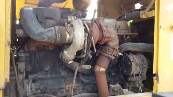 ขายรถตัก SEM เครื่อง ISUZU 260 แรง บุ้งกี๋กว้าง 1.40 เมตร ยาว 2.35 เมตร เอกสารสัญญาซื้อขาย