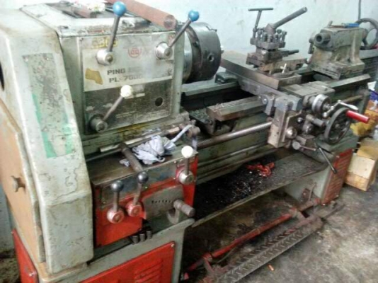แท่นกลึง 3 เพลา เกียร์บล็อก  คอม้าถอดได้ หน้าแท่นเรียบ คอลึก 12 นิ้ว พร้อมใช้ 67,000  ด่วน !!!!