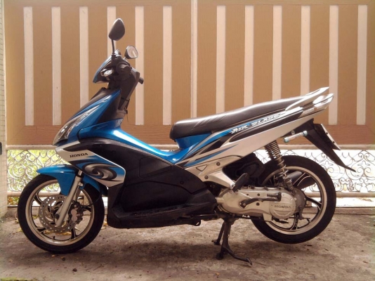 ขออนุญาติขาย Honda Airblade 110 ตัว TOP ล้อแม็ก โอนให้ฟรีครับ ขออนุญาติขาย Honda Airblade 110 ตัว TOP ล้อแม็ก โอนให้ฟรีครับ